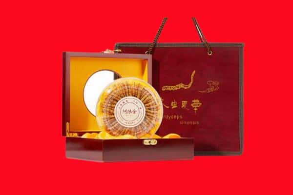 收购资讯:阳江江城区回收冬虫夏草是按克吗